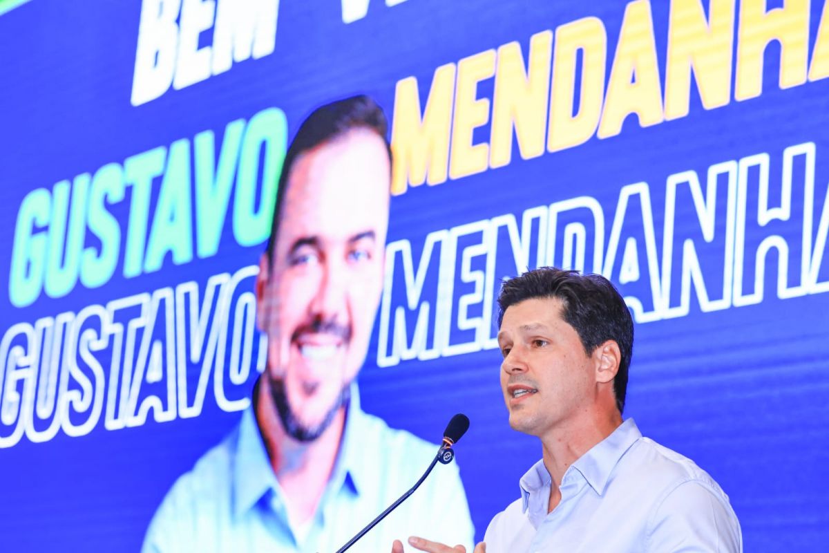 Filiação de Mendanha ao PSD reforça base de Daniel Vilela para 2026